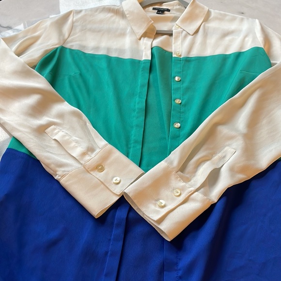 Ann Taylor Colorful Button Down Blouse - Size 4 - Picture 4 of 11